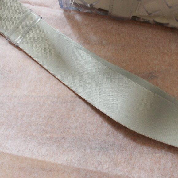 Marc Jacobs The Jelly Small Tote Bag in Clear - Picture 8 of 16